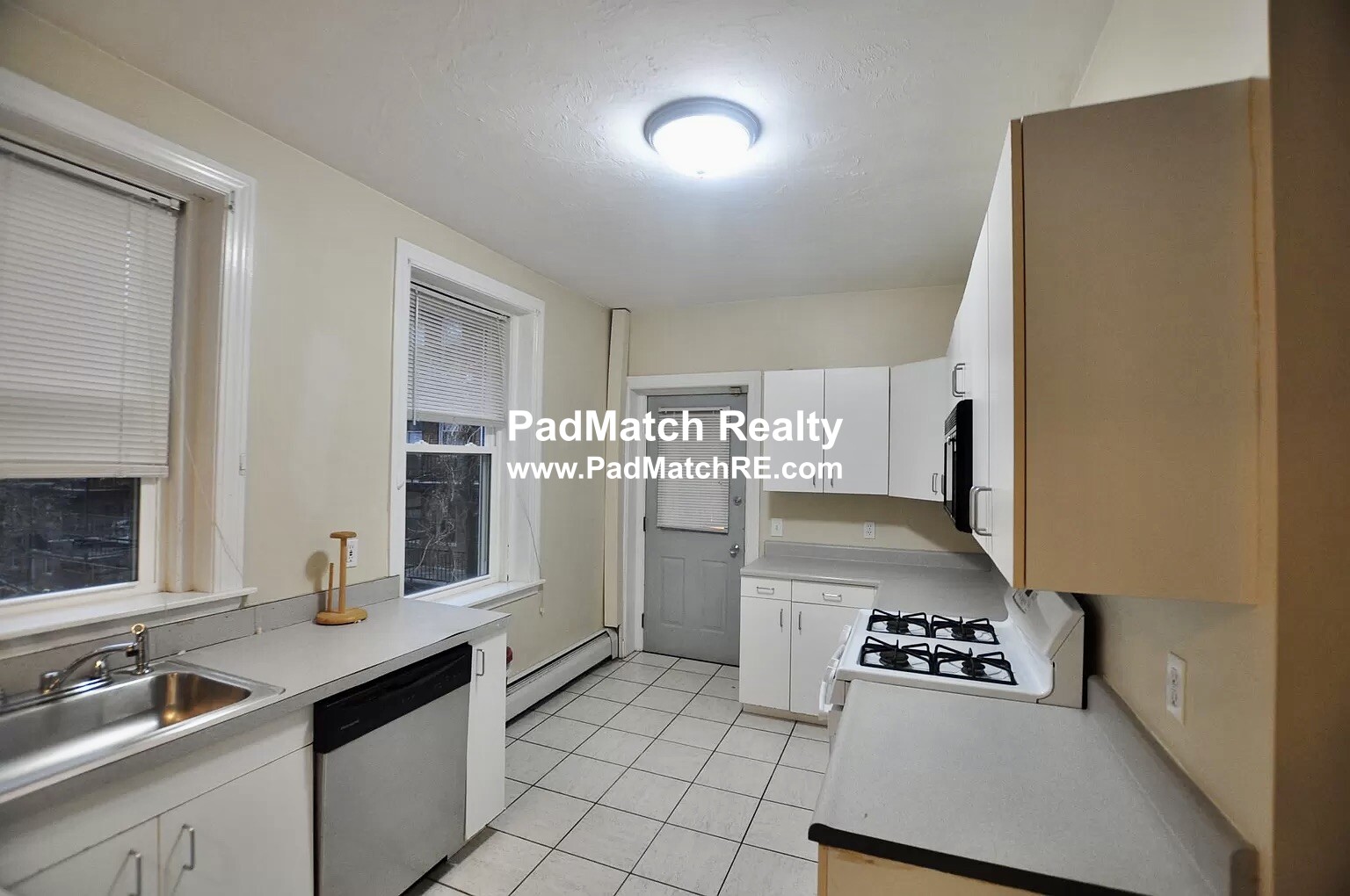 Photo 5 of 38 Park Vale Ave. Unit 6