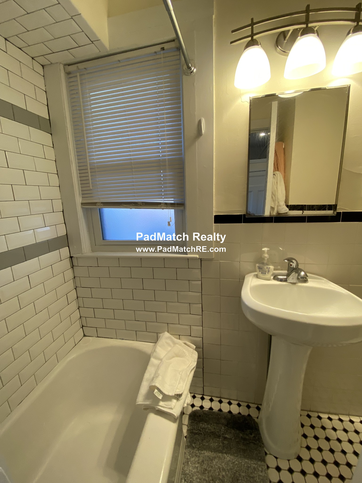 Photos of apartment on Chiswick,Boston MA 02135