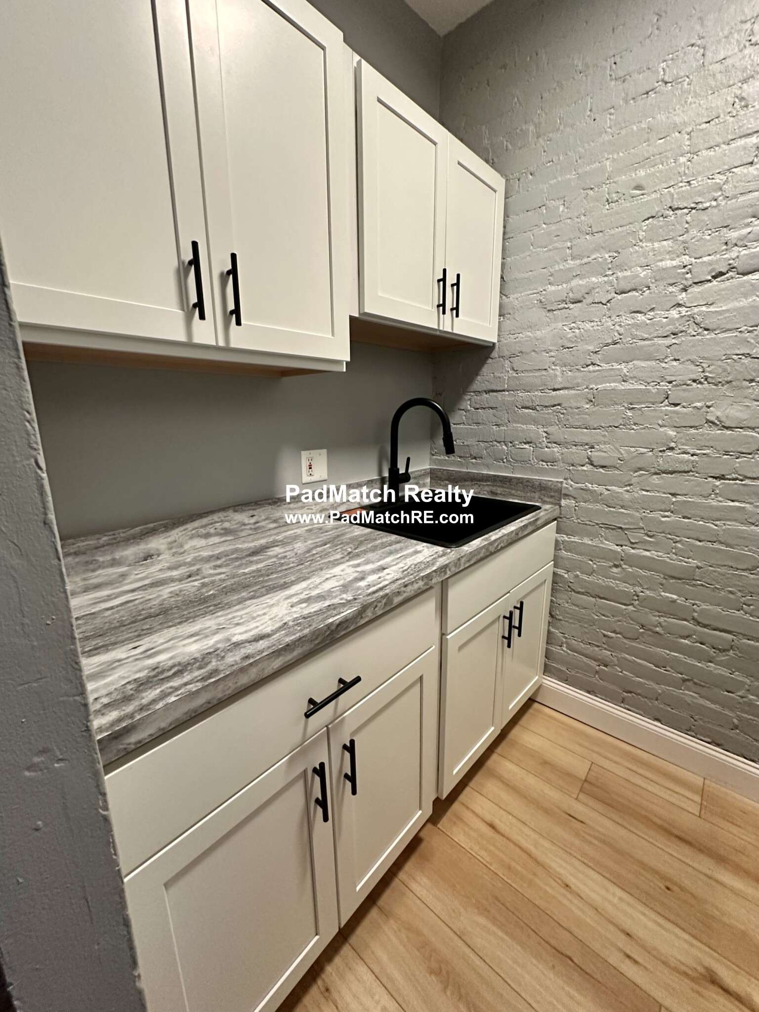 894 Huntington Ave, Mission Hill