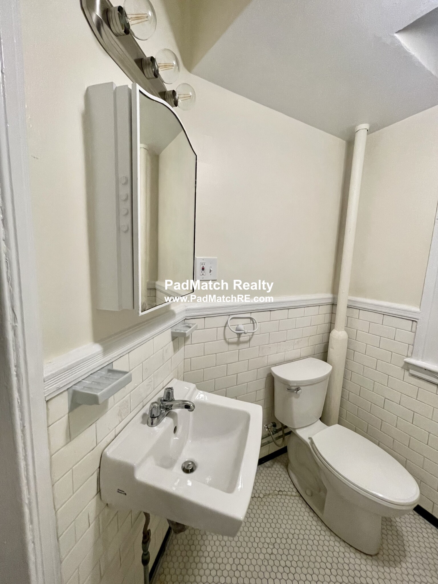 885 Massachussette Ave, Central Square