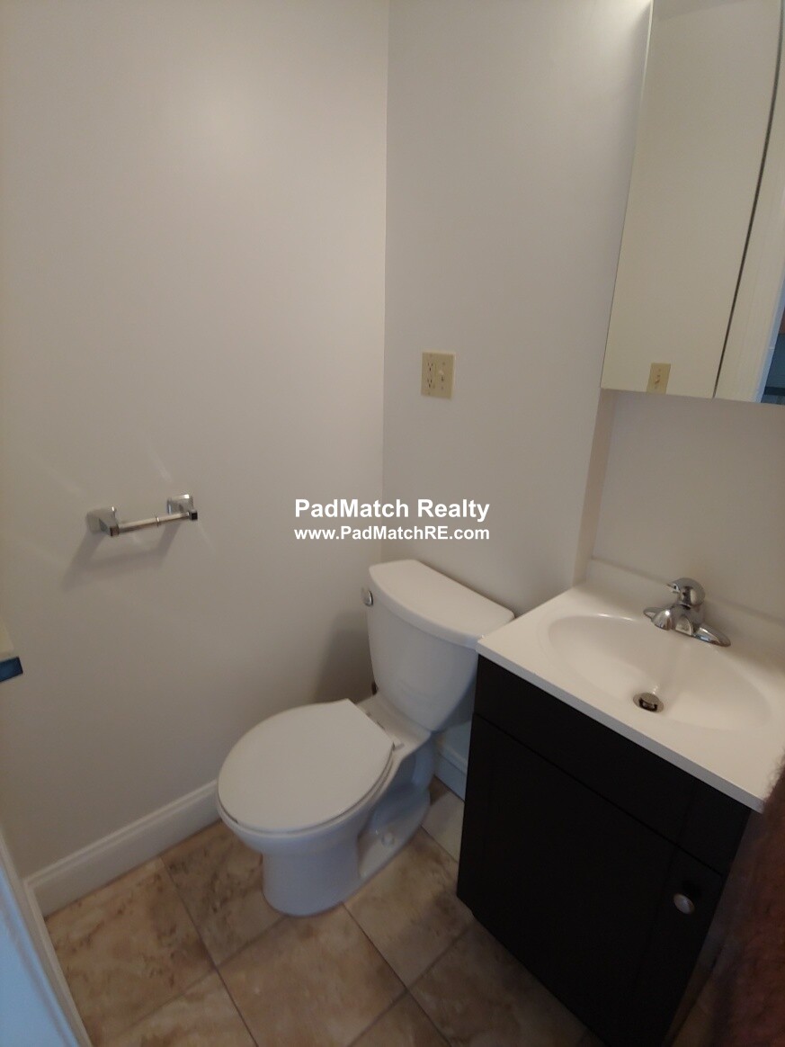 70 Joy St, Beacon Hill