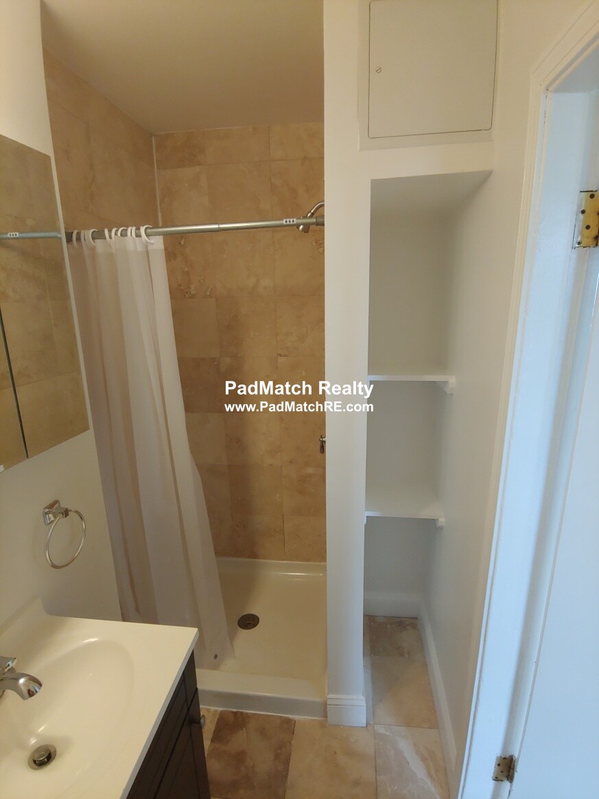 70 Joy St, Beacon Hill