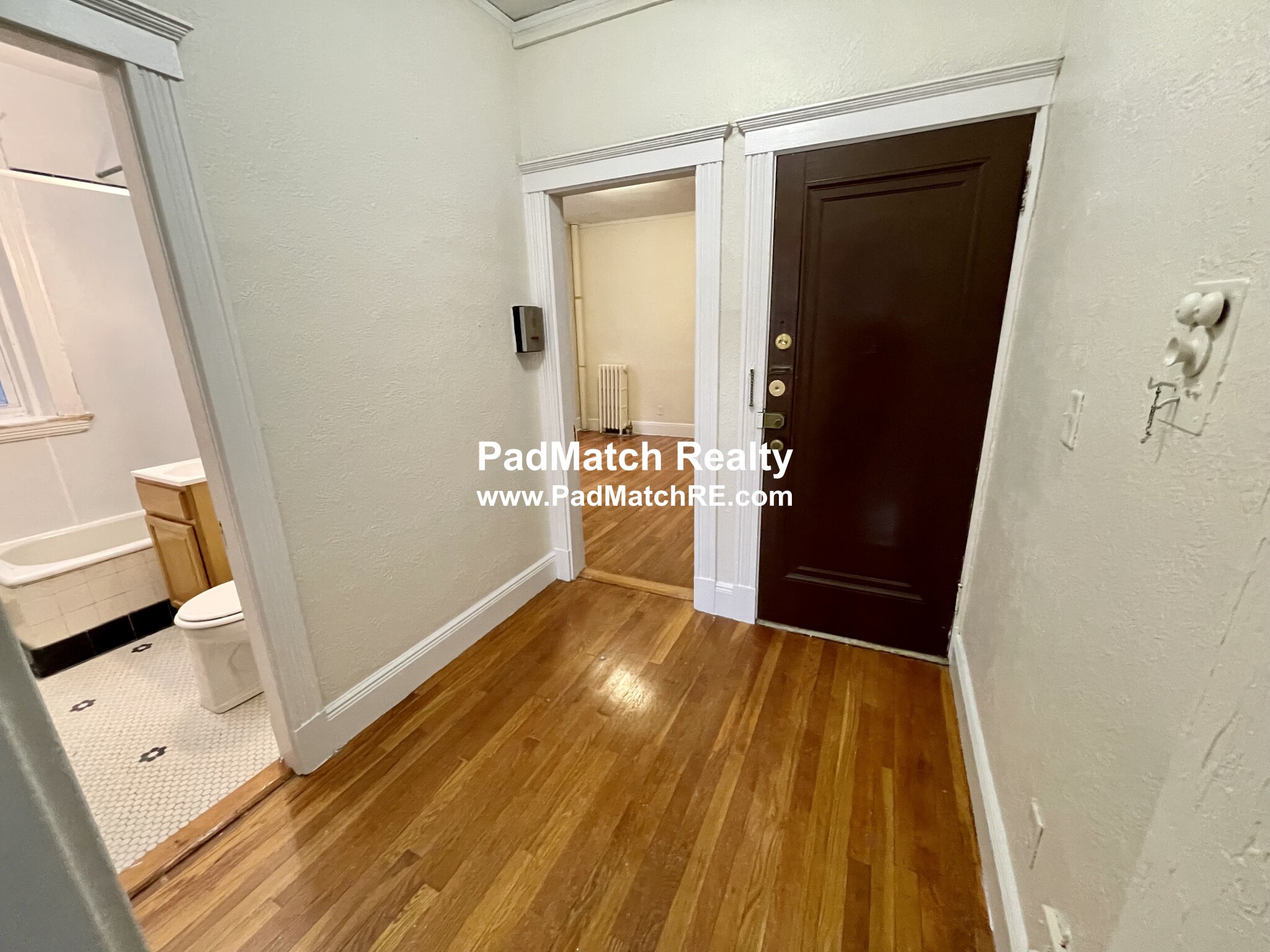 1800 Commonwealth Ave, Brighton