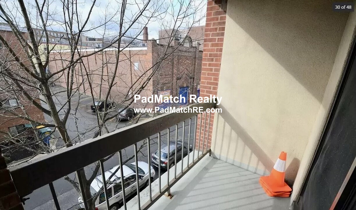 85 Brainerd Rd, Brighton