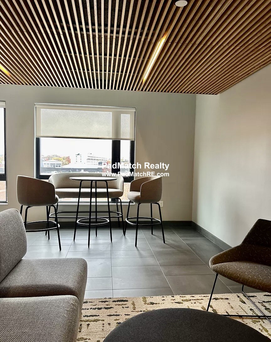 Photo 4 of 150 Camden St. Unit 304