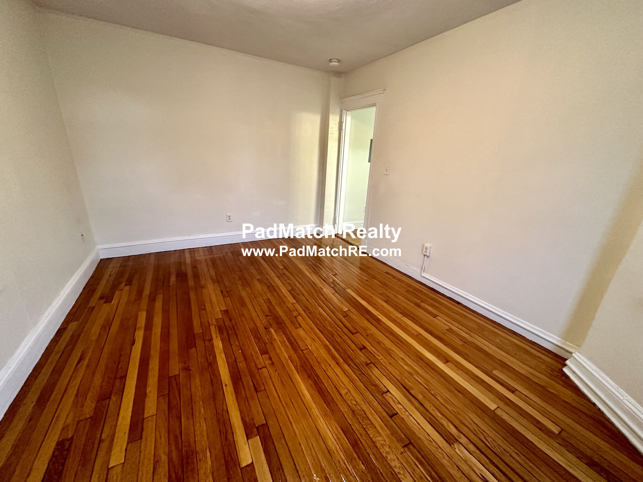 1175 Boylston St, Fenway