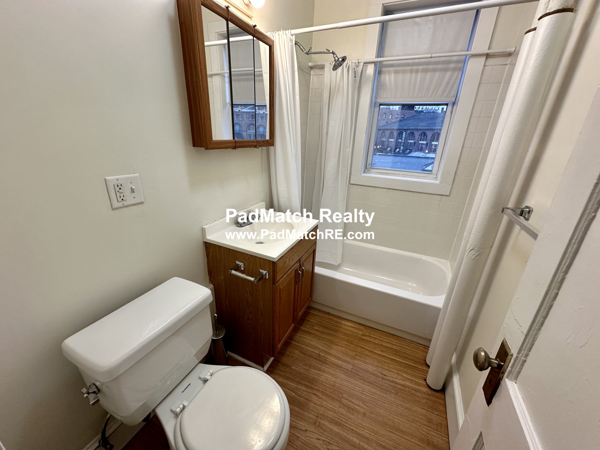 1175 Boylston St, Fenway