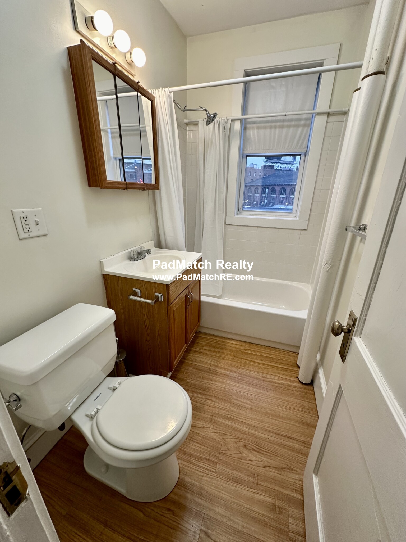 1175 Boylston St, Fenway