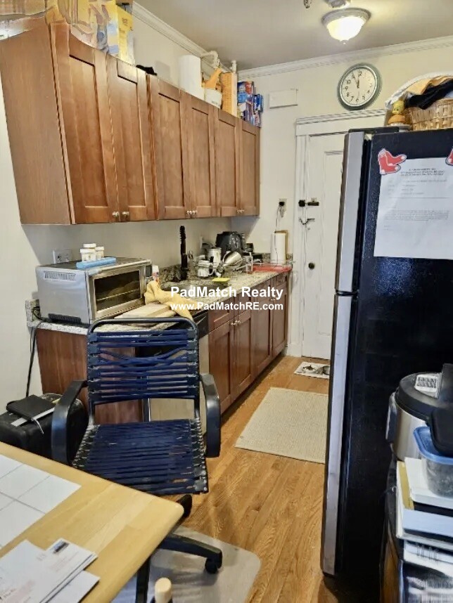 1949 Commonwealth Ave, Brighton