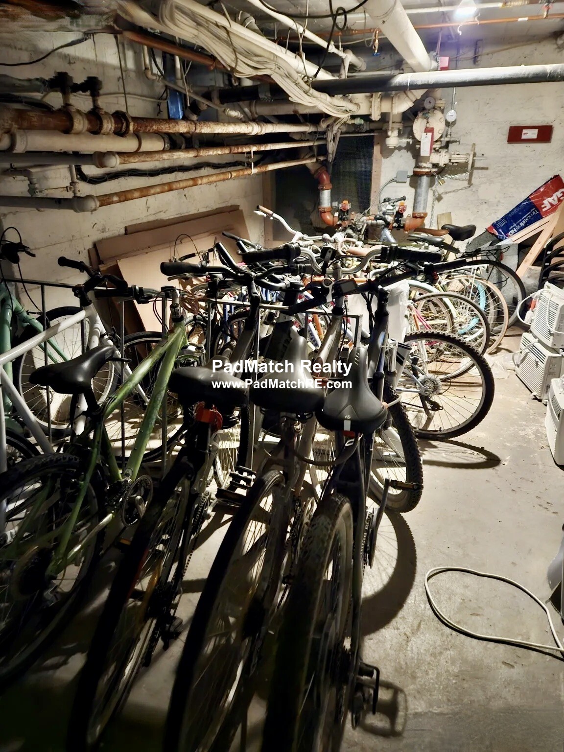 1949 Commonwealth Ave, Brighton