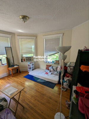 Photo 3 of 352 Riverway Unit 19