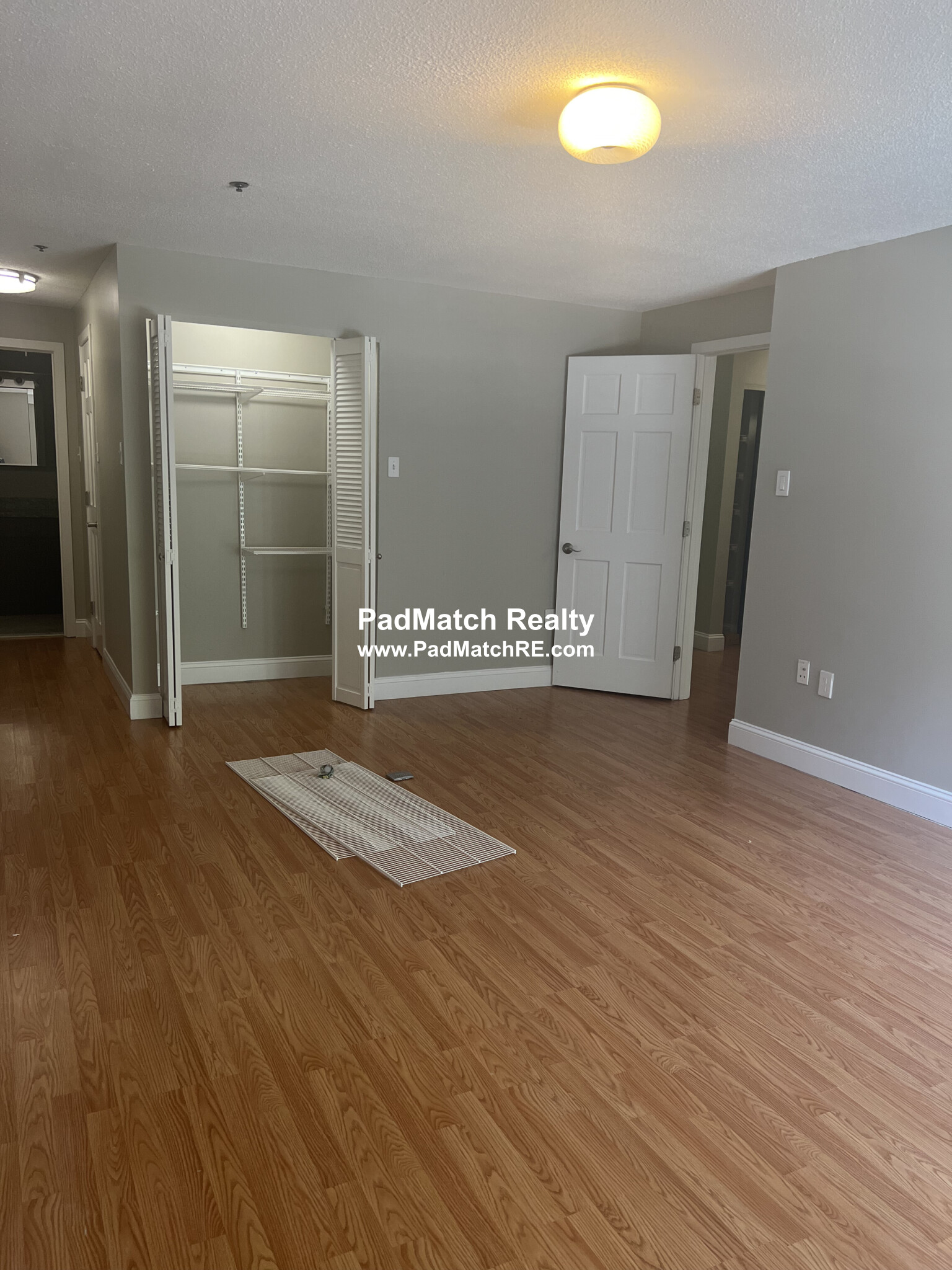 1111 Beacon St, Longwood