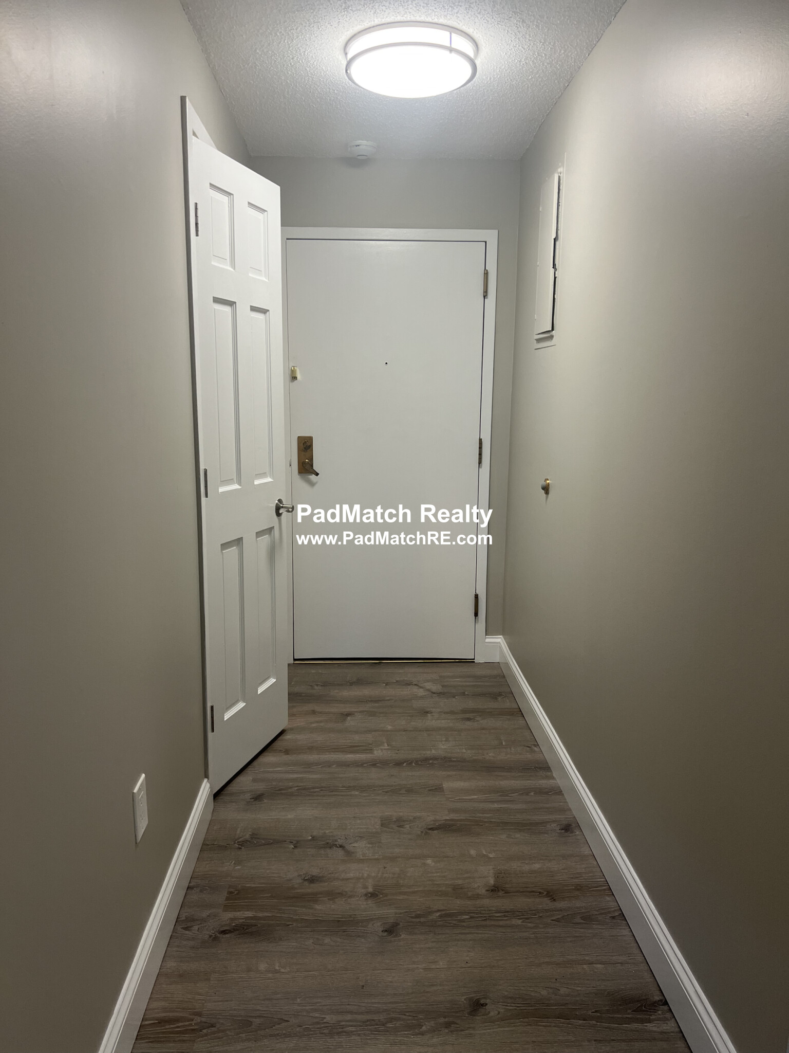 1111 Beacon St, Longwood