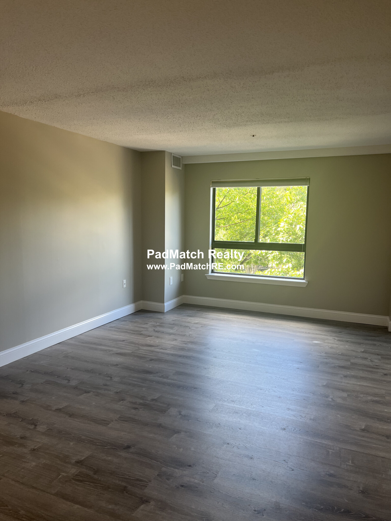 1111 Beacon St, Longwood