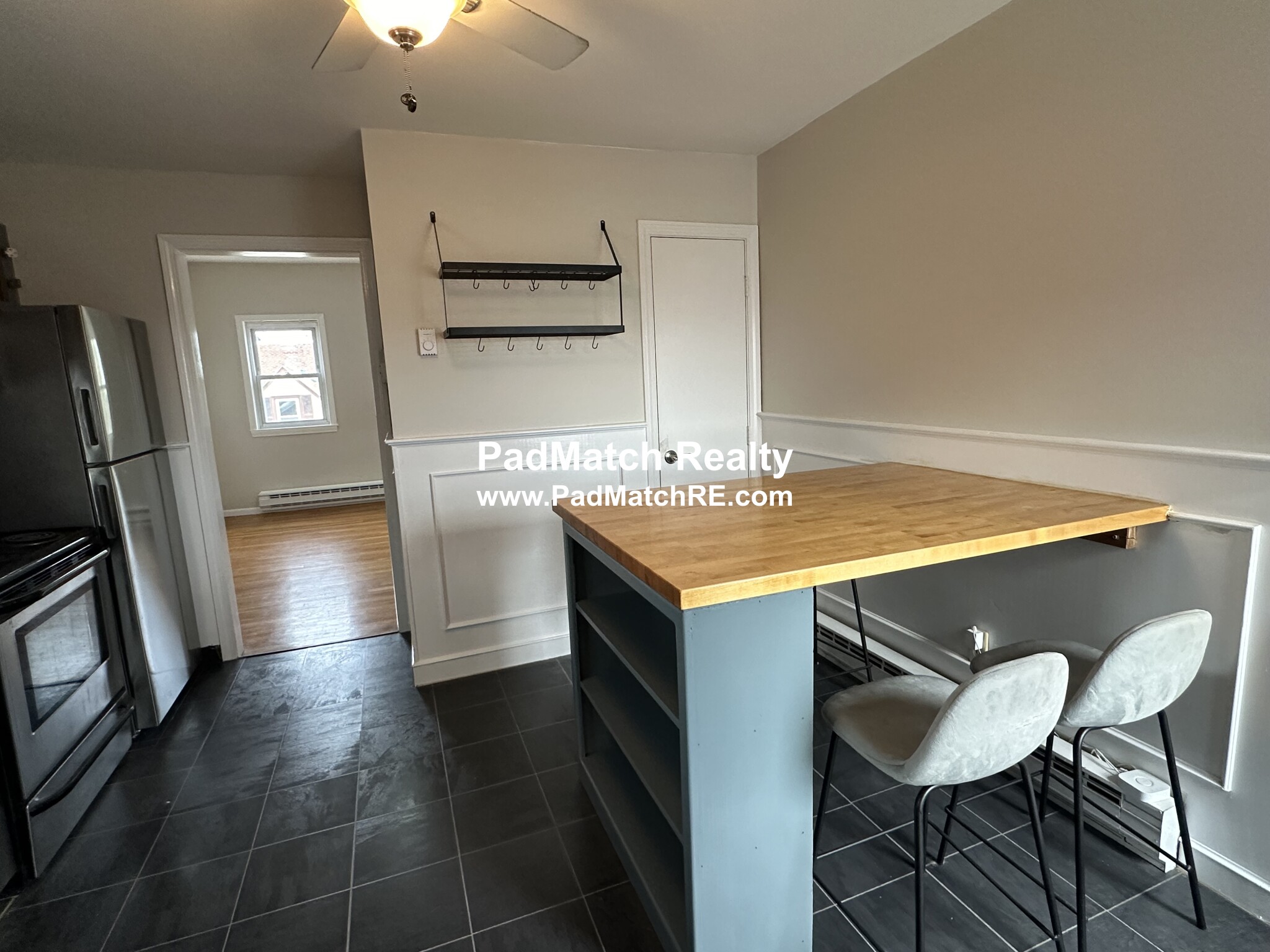 372 Bunker Hill St, Charlestown