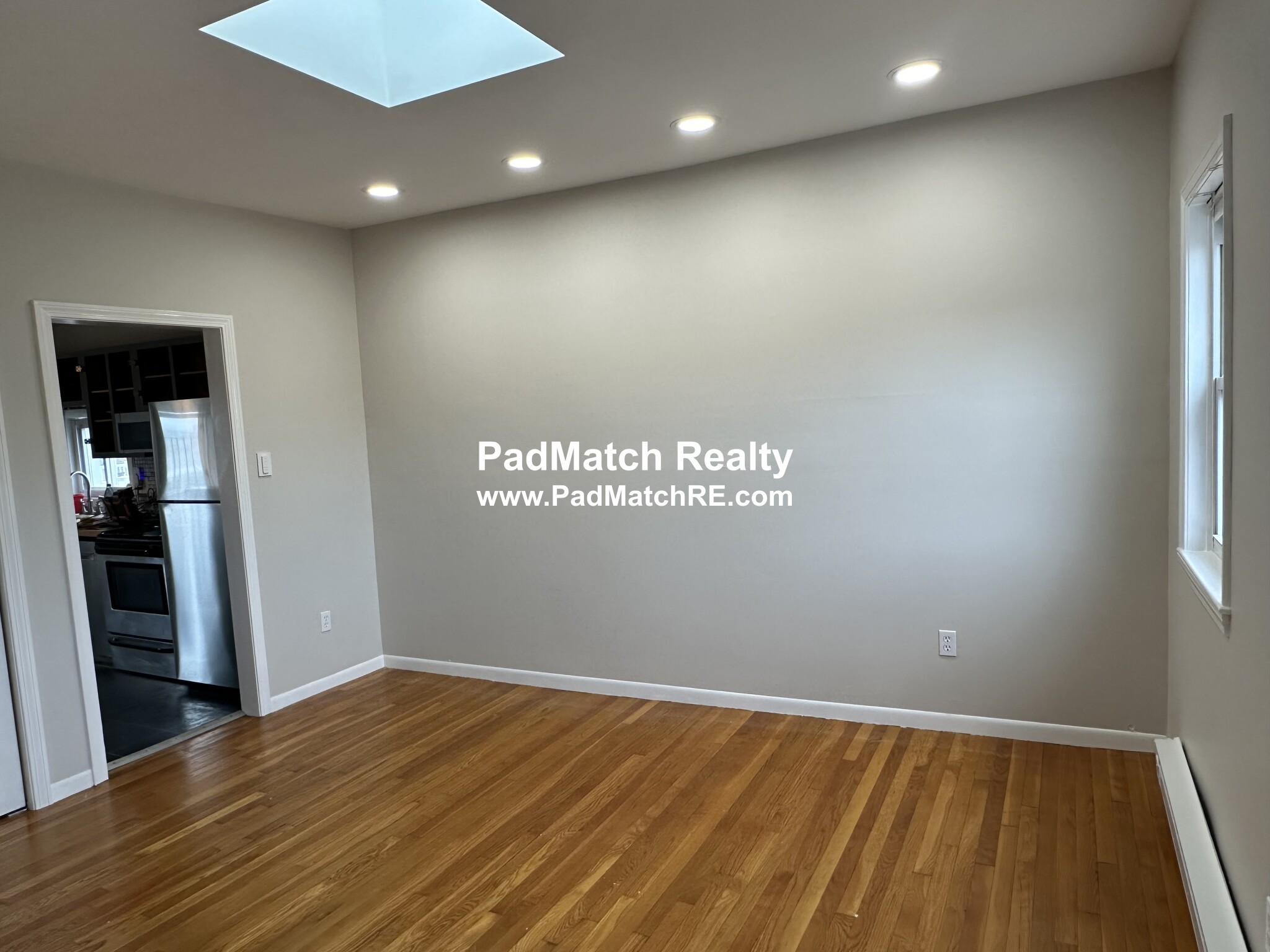 372 Bunker Hill St, Charlestown