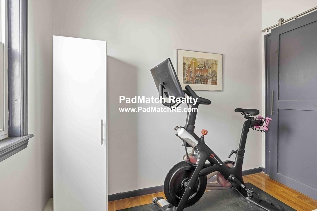 372 Bunker Hill St, Charlestown