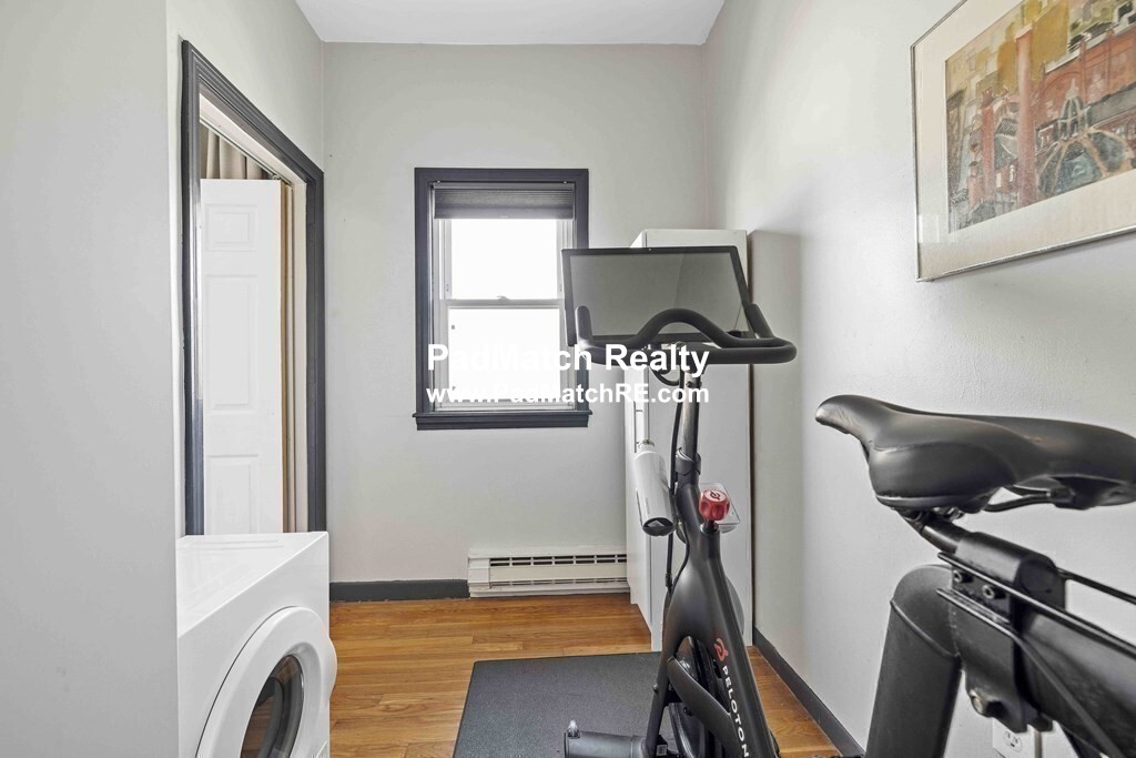 372 Bunker Hill St, Charlestown