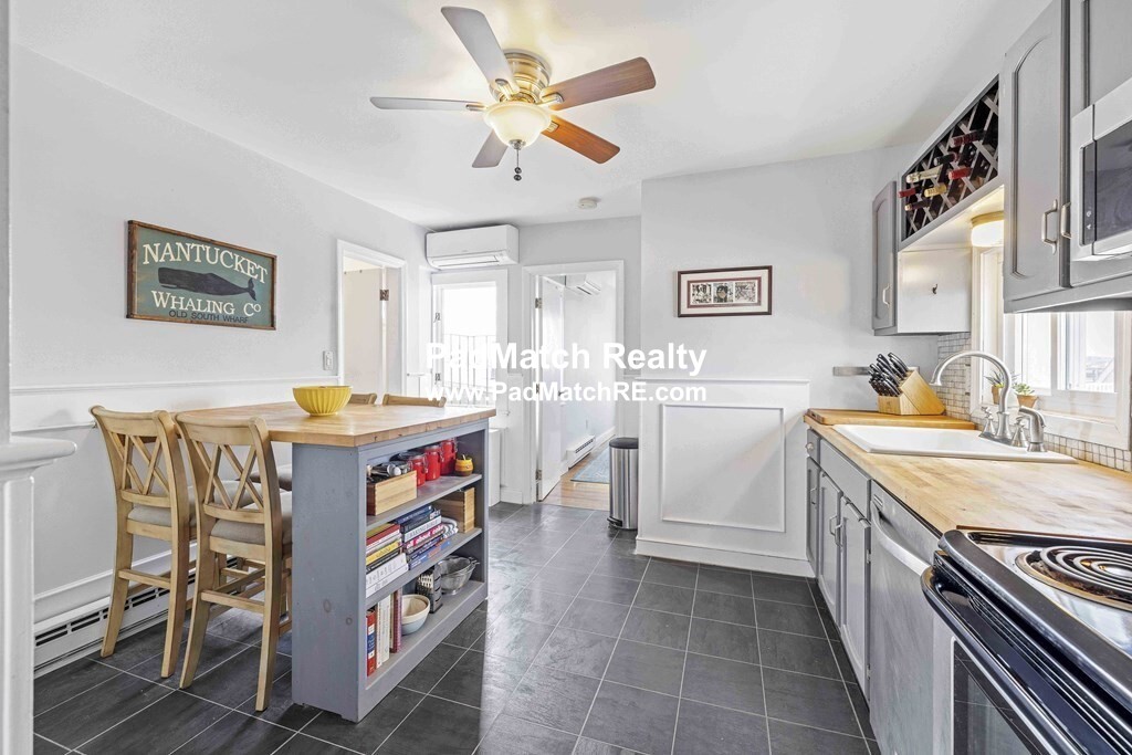 372 Bunker Hill St, Charlestown