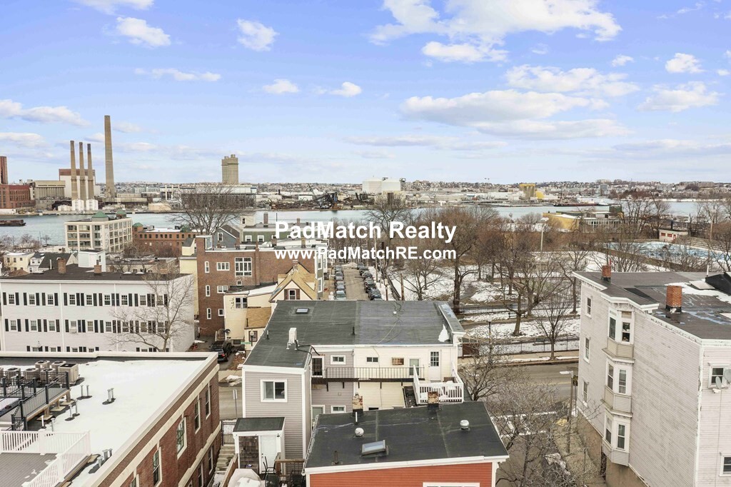 372 Bunker Hill St, Charlestown