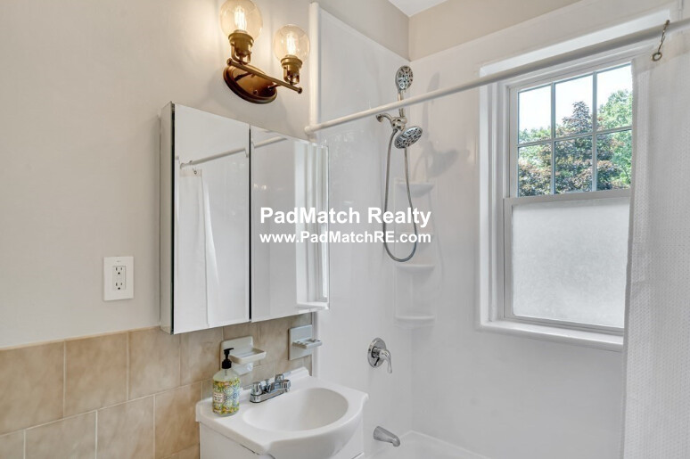 Photo 4 of 65 Lanark Rd. Unit 7