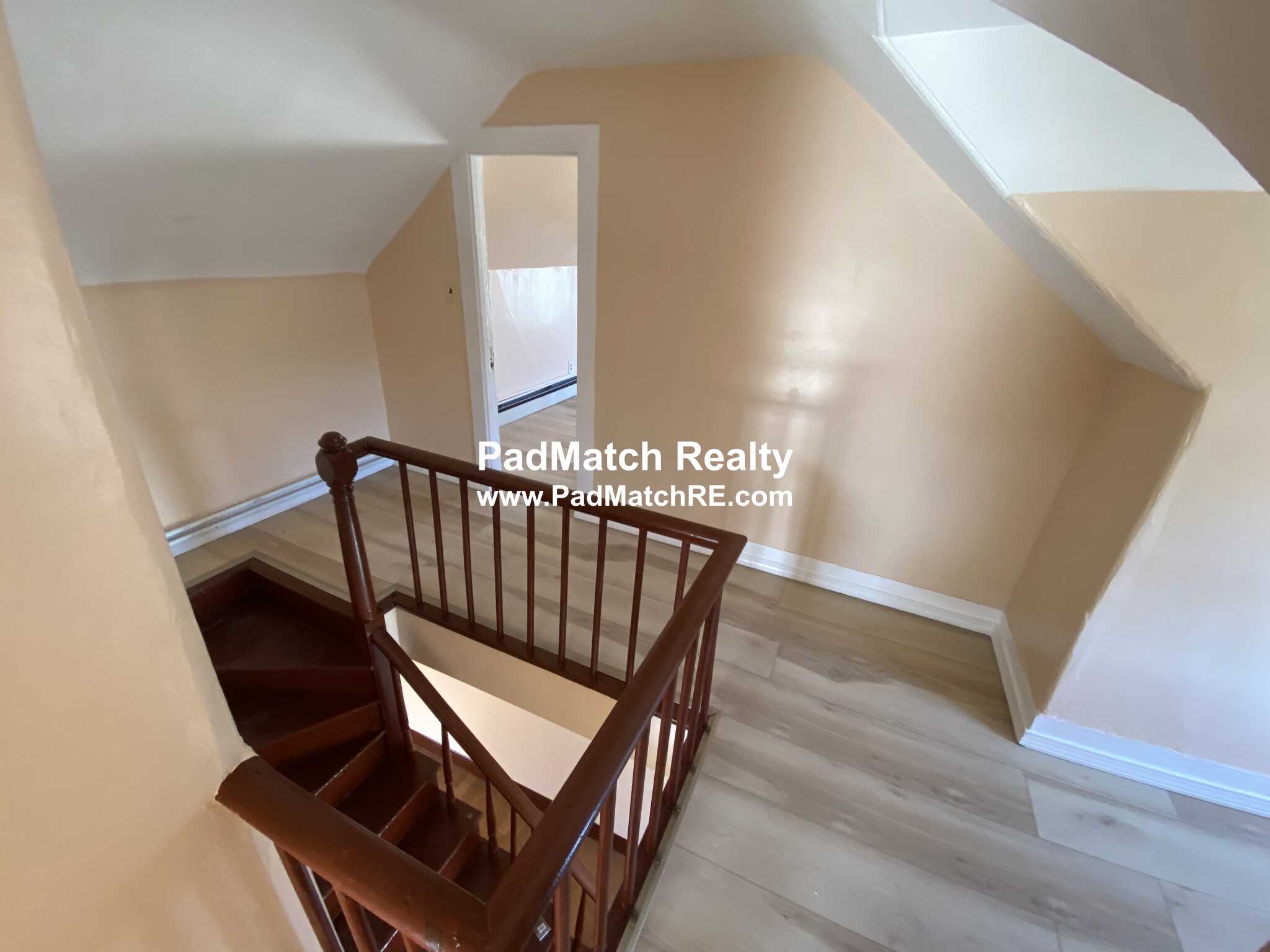1073 River St. — Hyde Park