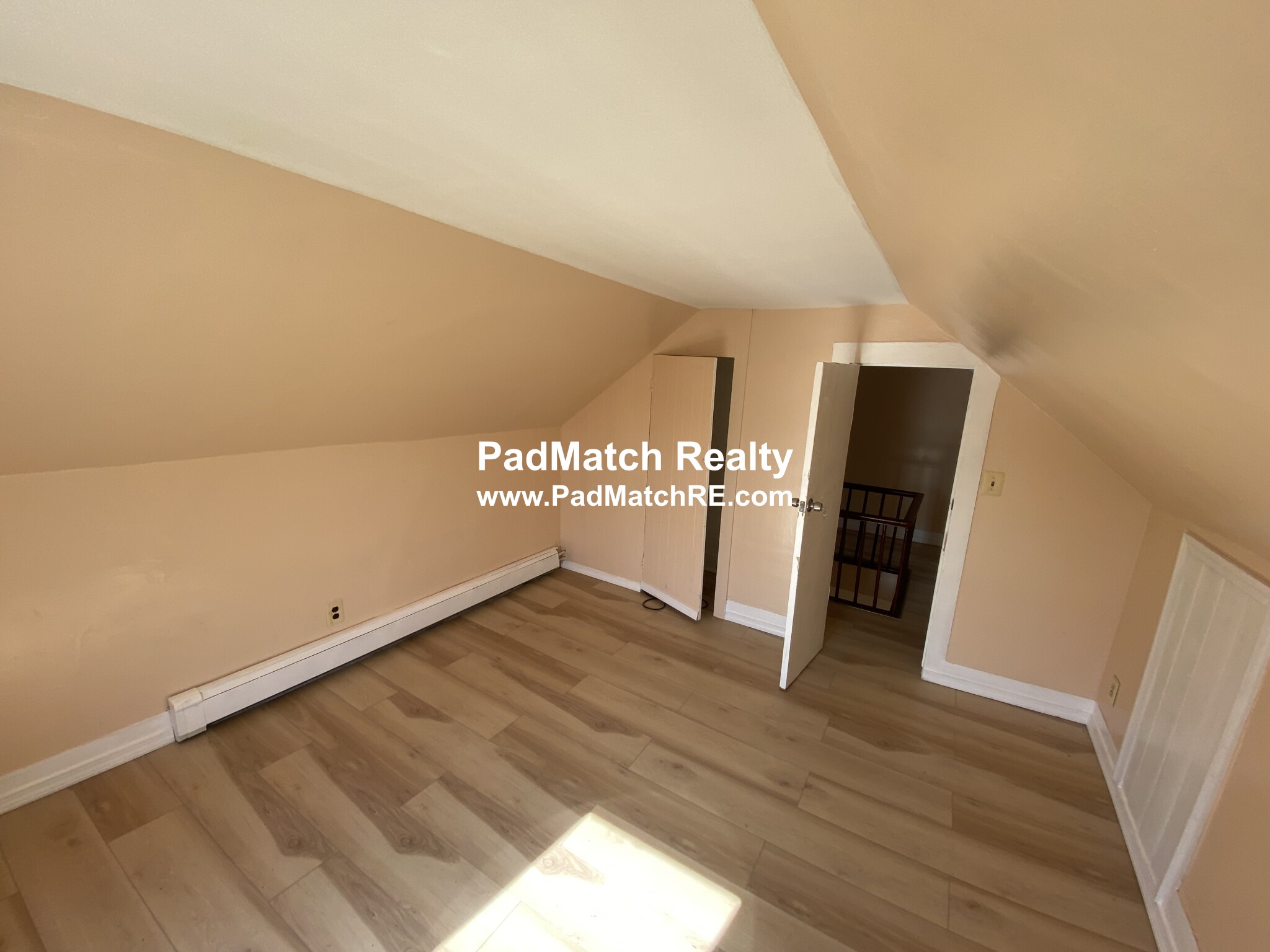 1073 River St. — Hyde Park