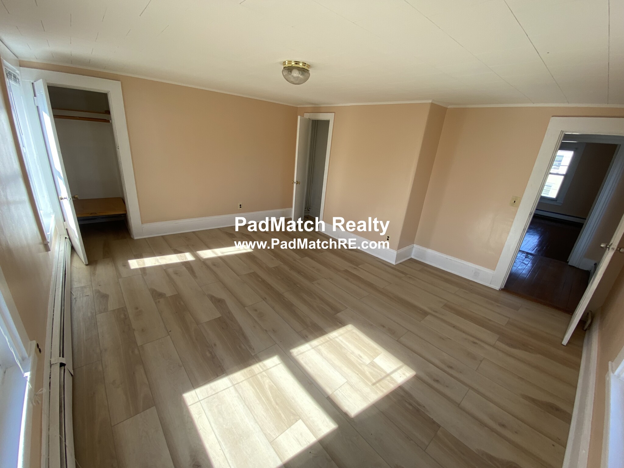 1073 River St. — Hyde Park