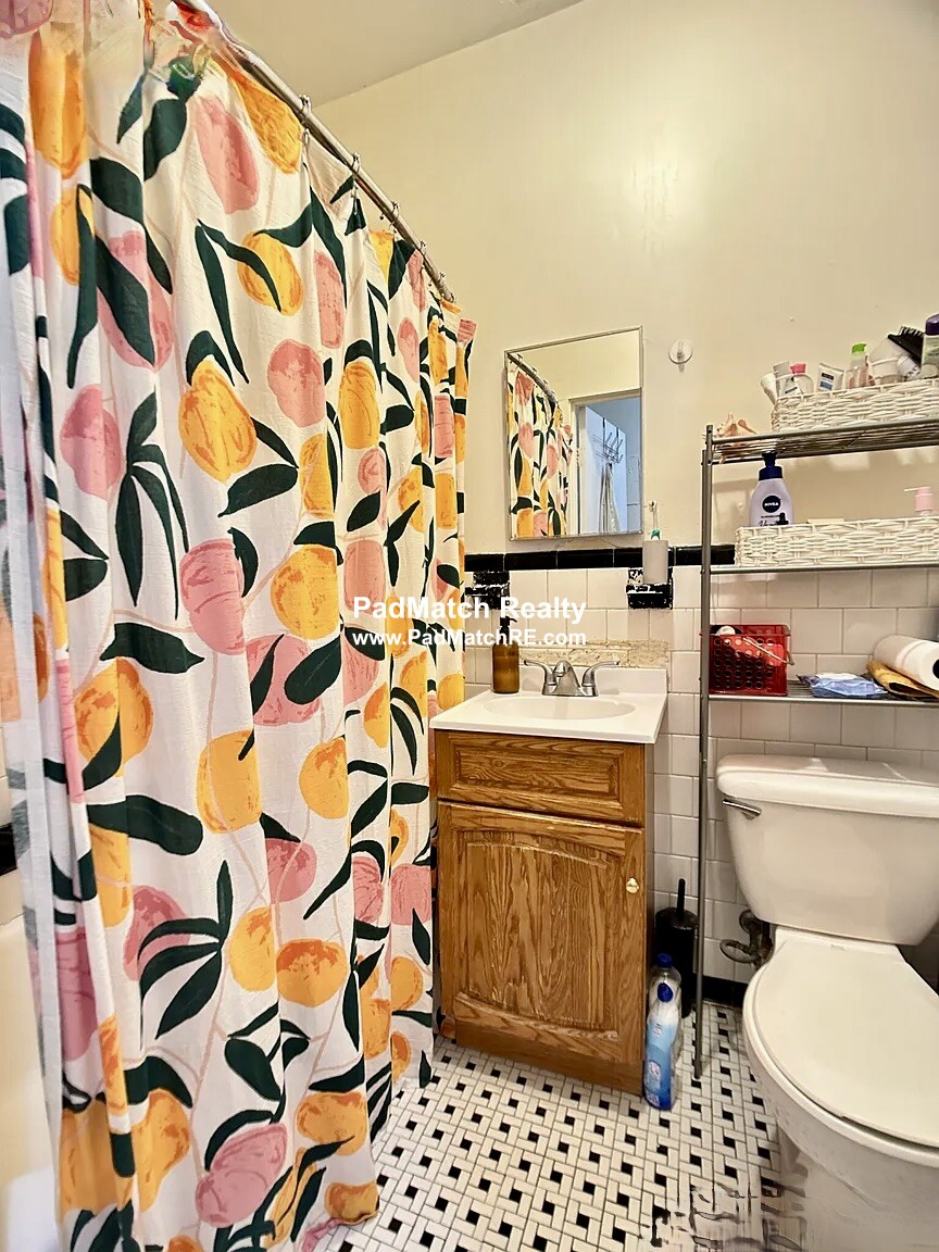 Photo 5 of 70 Strathmore Rd. Unit 11A