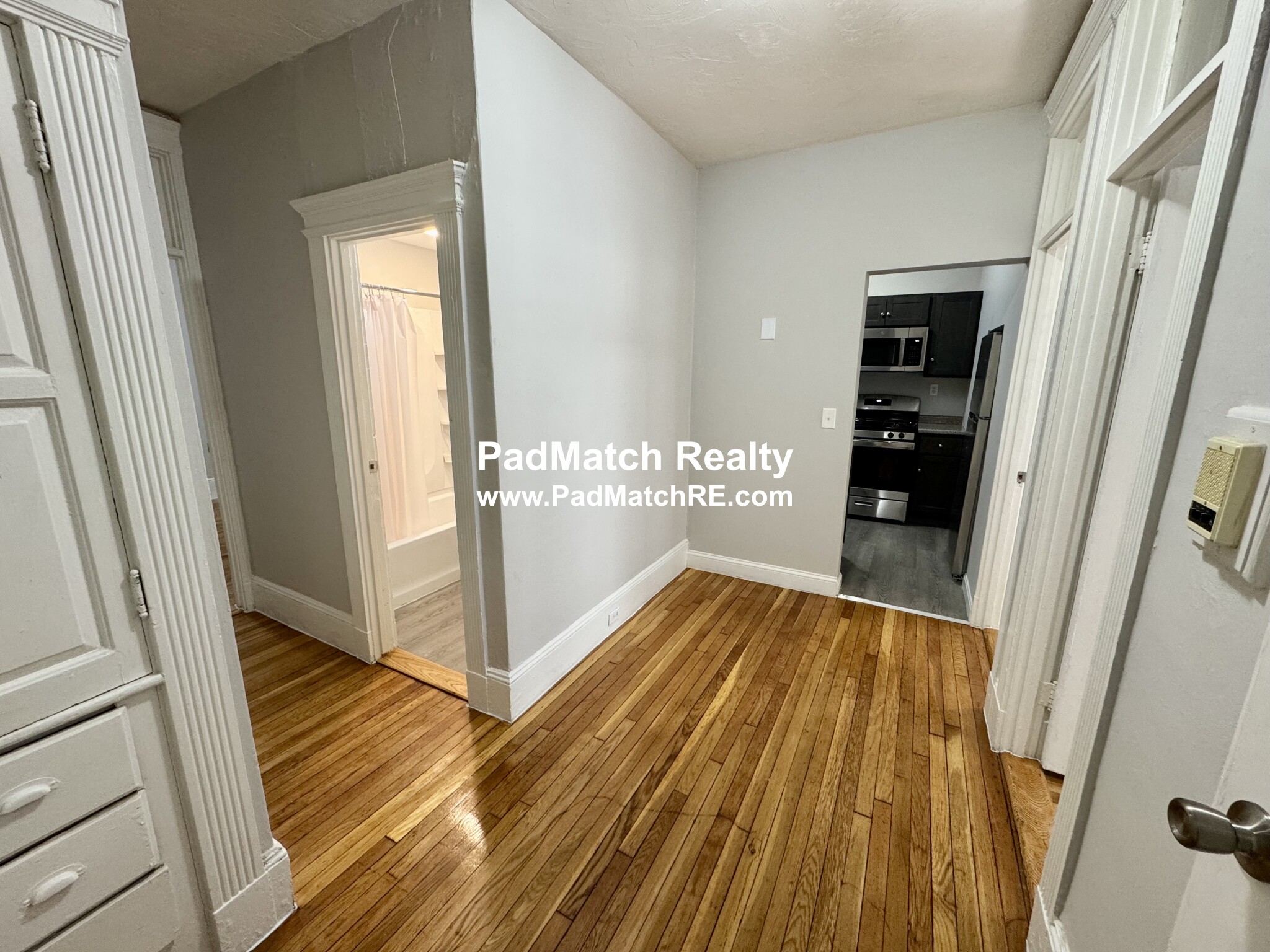 Photo 6 of 75 Chester St. Unit 4