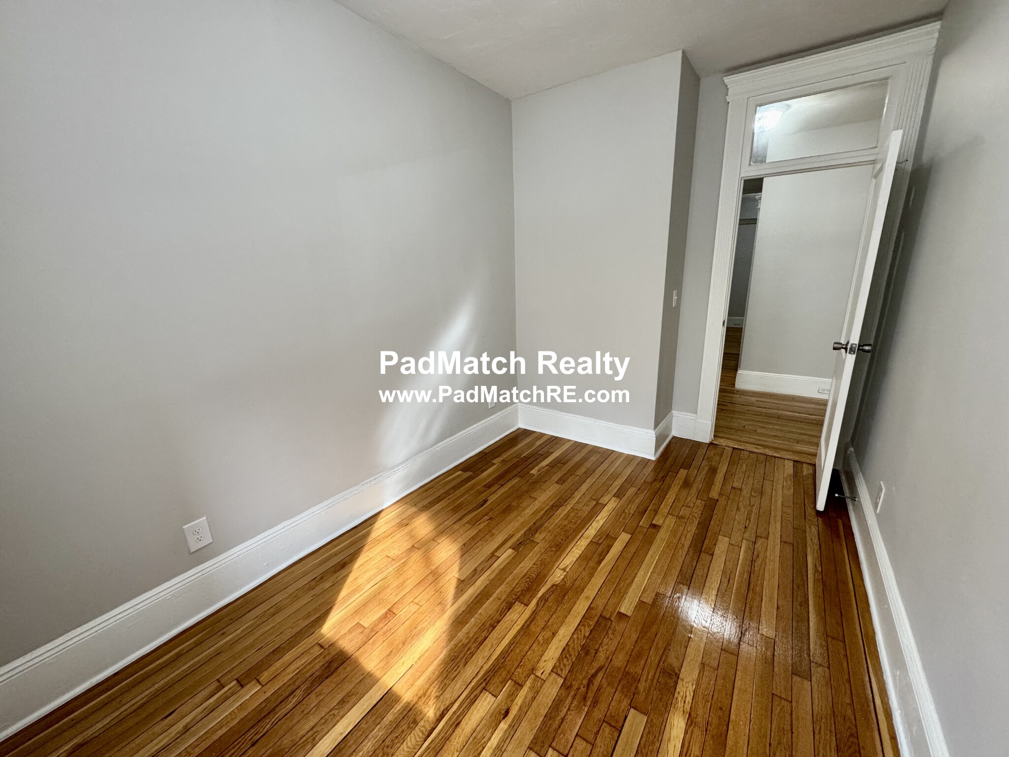 Photo 4 of 75 Chester St. Unit 4