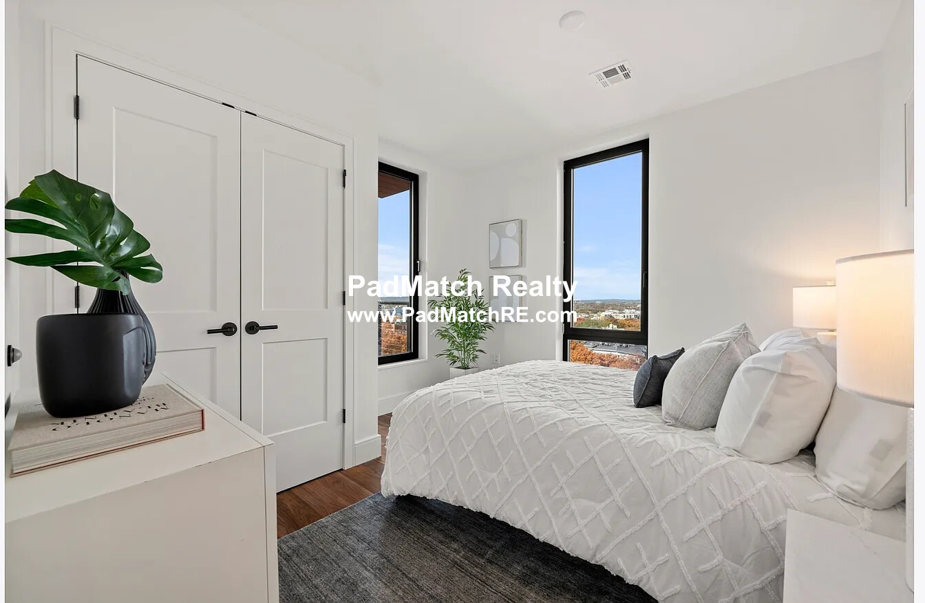 Photo 10 of 1515A Commonwealth Ave. Unit 506