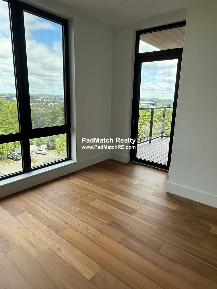 Photo 8 of 1515A Commonwealth Ave. Unit 506