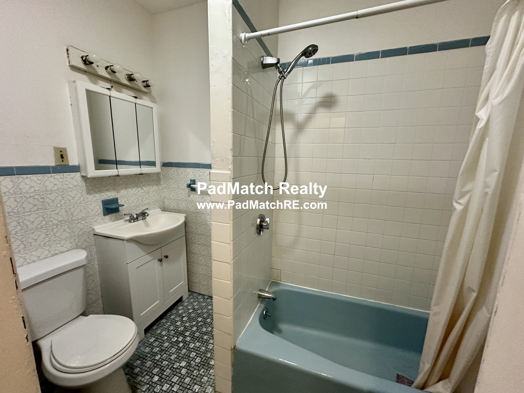 Photo 4 of 1905 Beacon St. Unit 2F