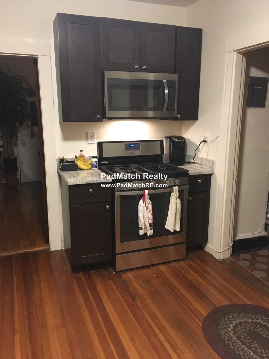 Photos of apartment on Alewife Brook Pkwy.,Somerville MA 02144