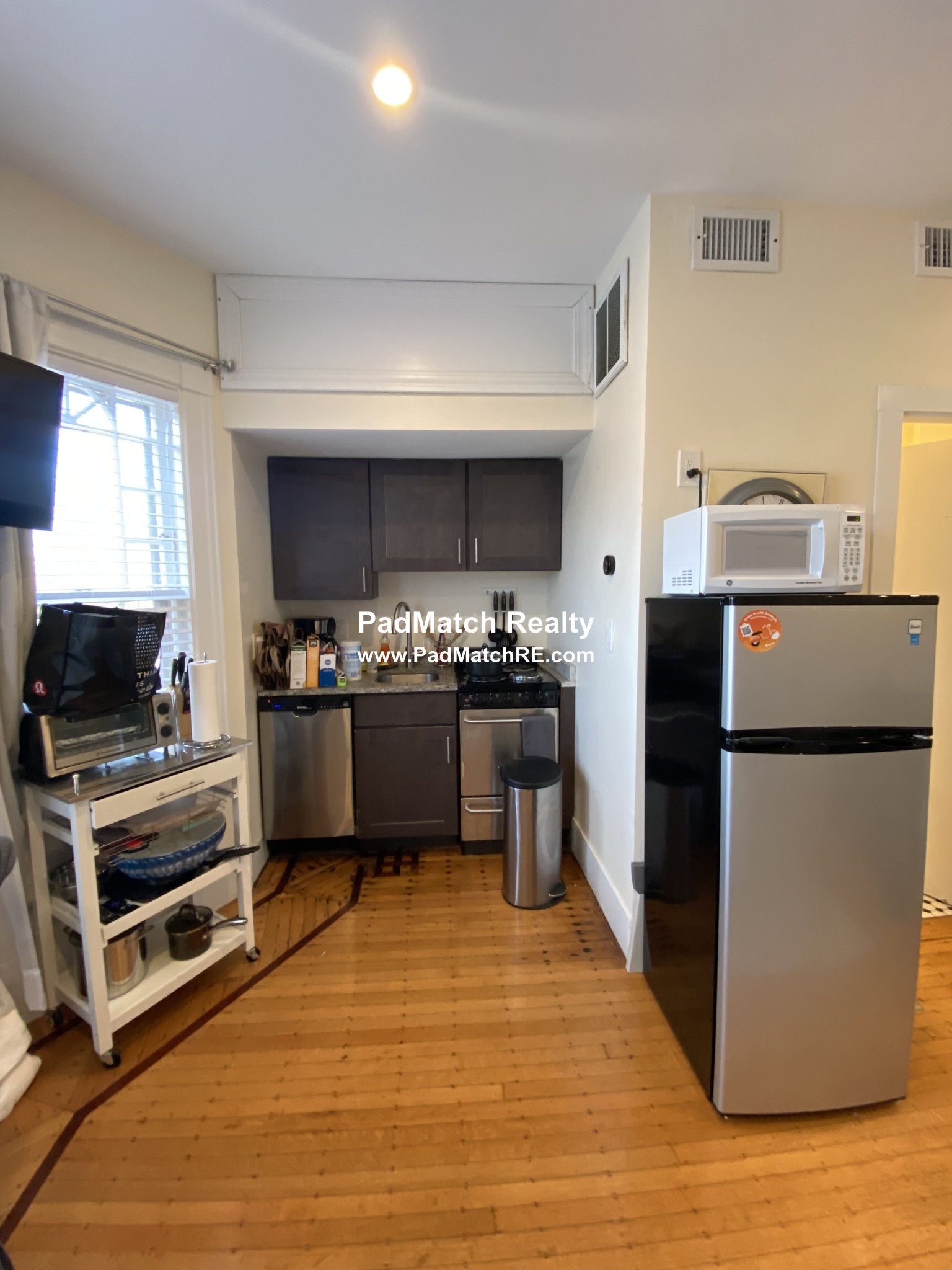 Photos of apartment on Chiswick,Boston MA 02135