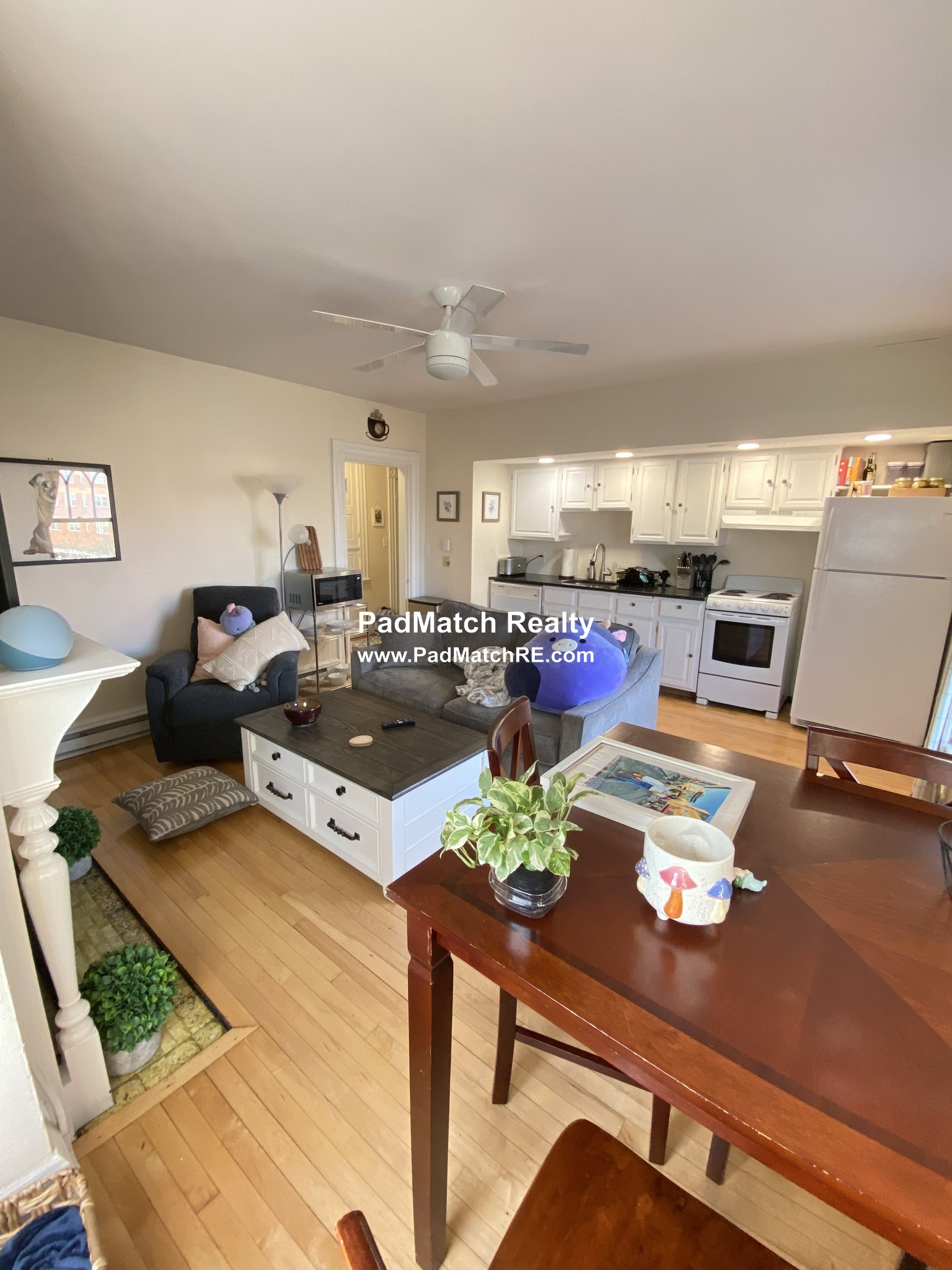 Photos of apartment on Commonwealth Ave.,Boston MA 02135