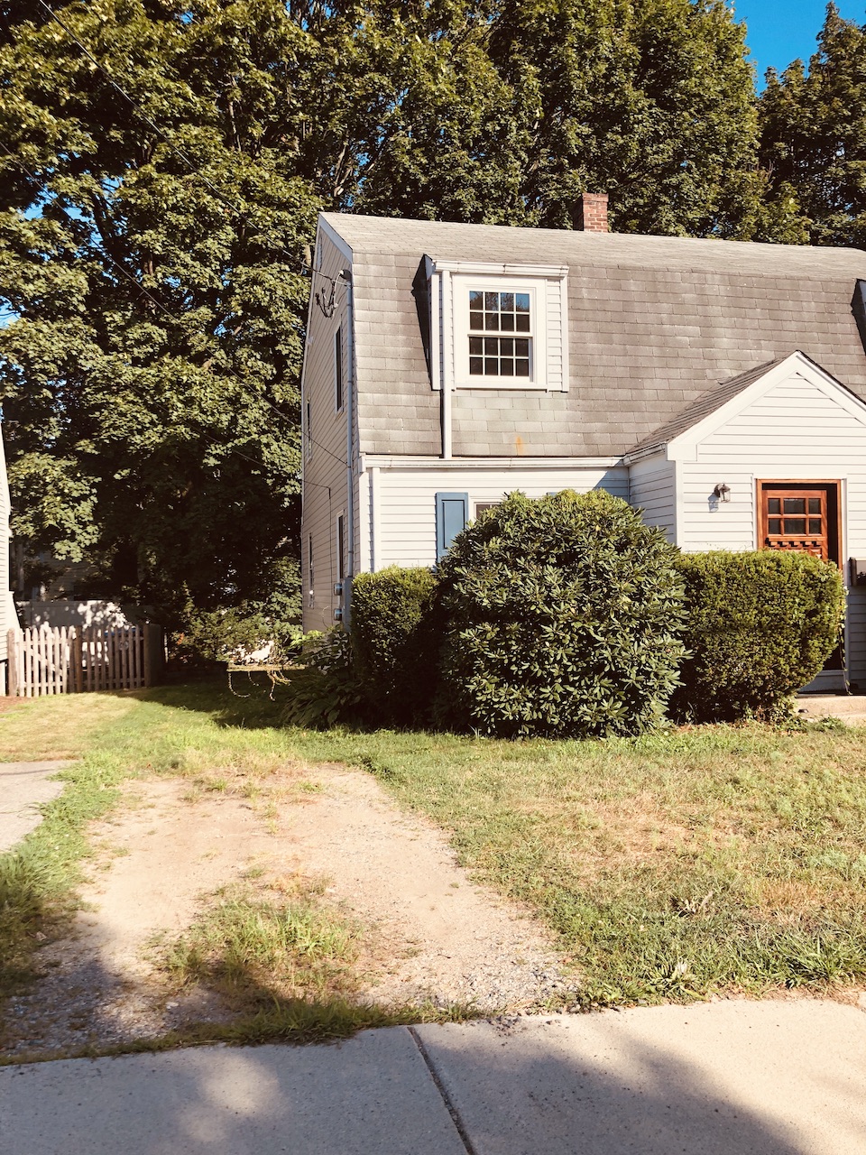 57 Oxford Ave, Belmont