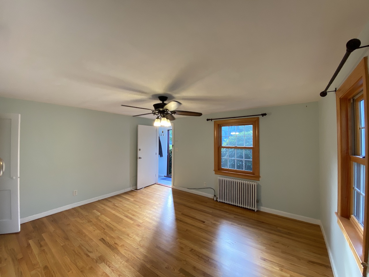 57 Oxford Ave, Belmont