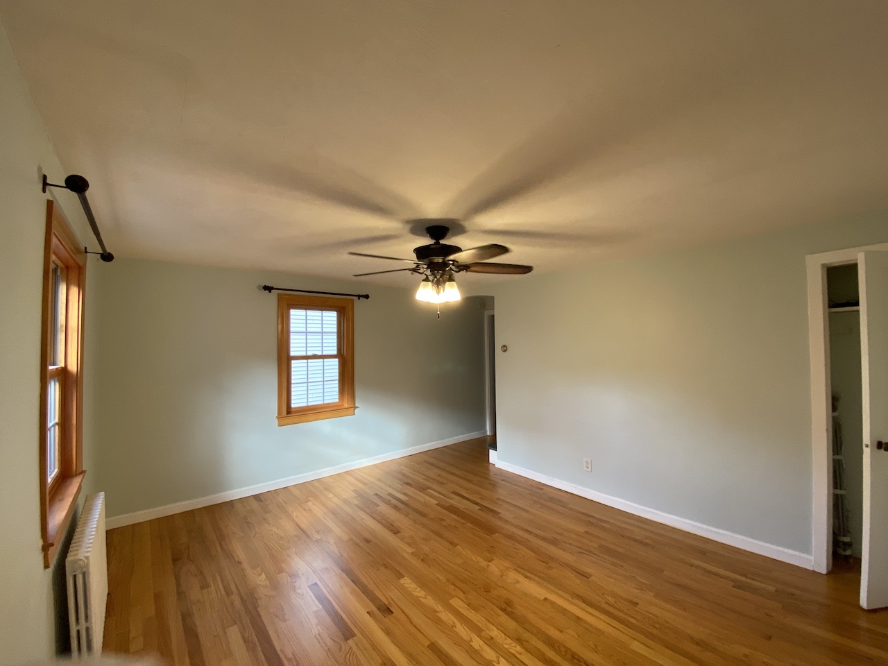 57 Oxford Ave, Belmont