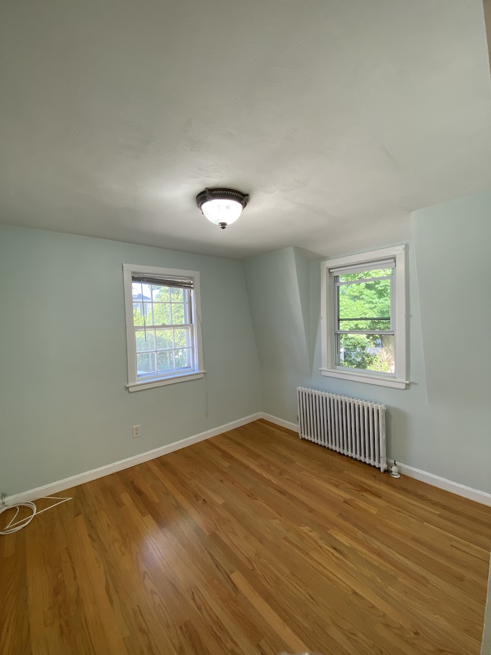 57 Oxford Ave, Belmont