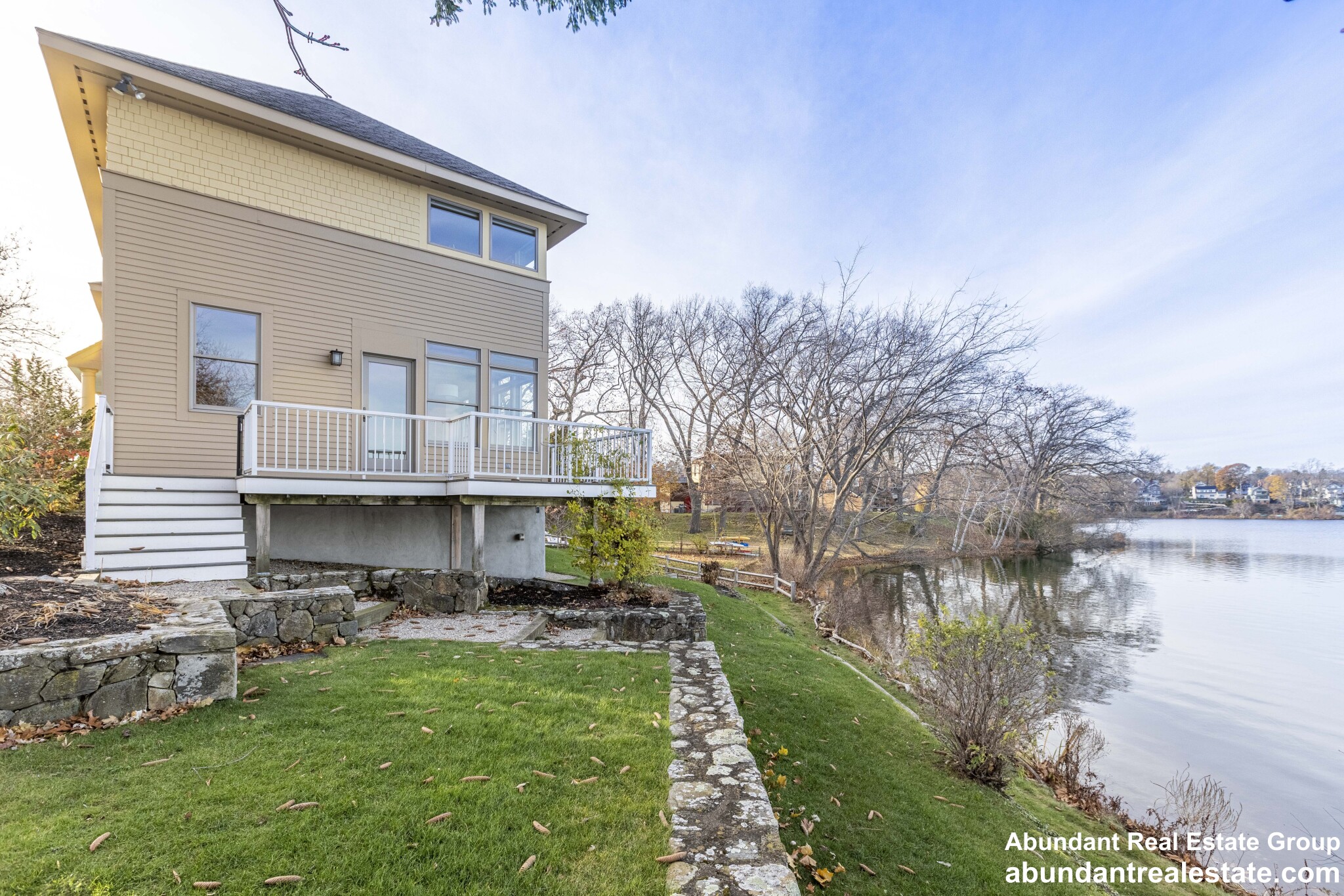 104 Spy Pond Pkwy, Arlington