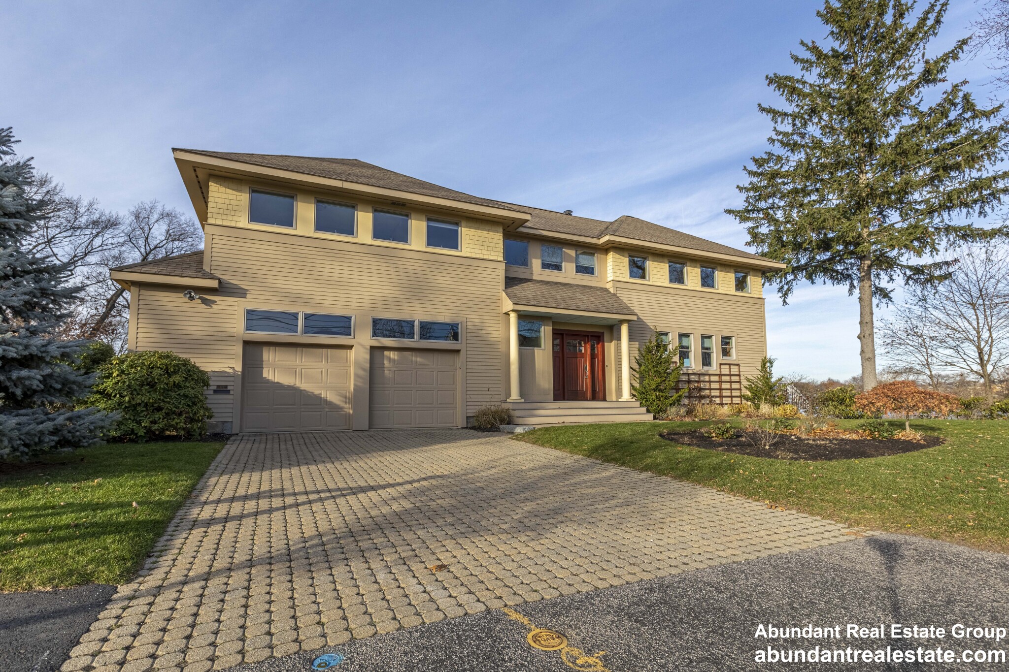 104 Spy Pond Pkwy, Arlington