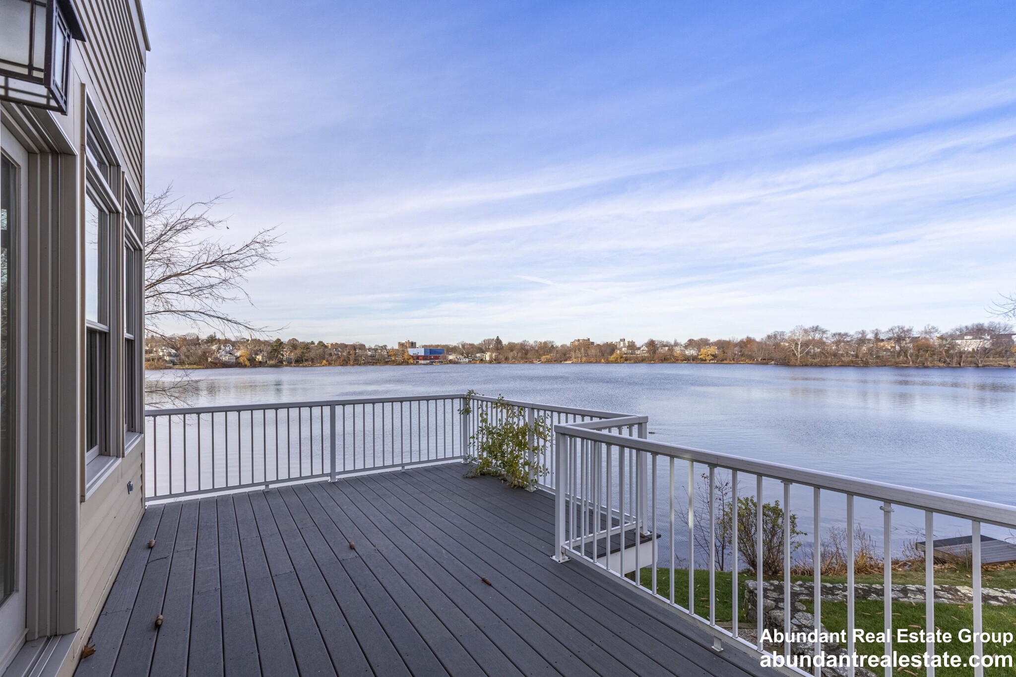 104 Spy Pond Pkwy, Arlington