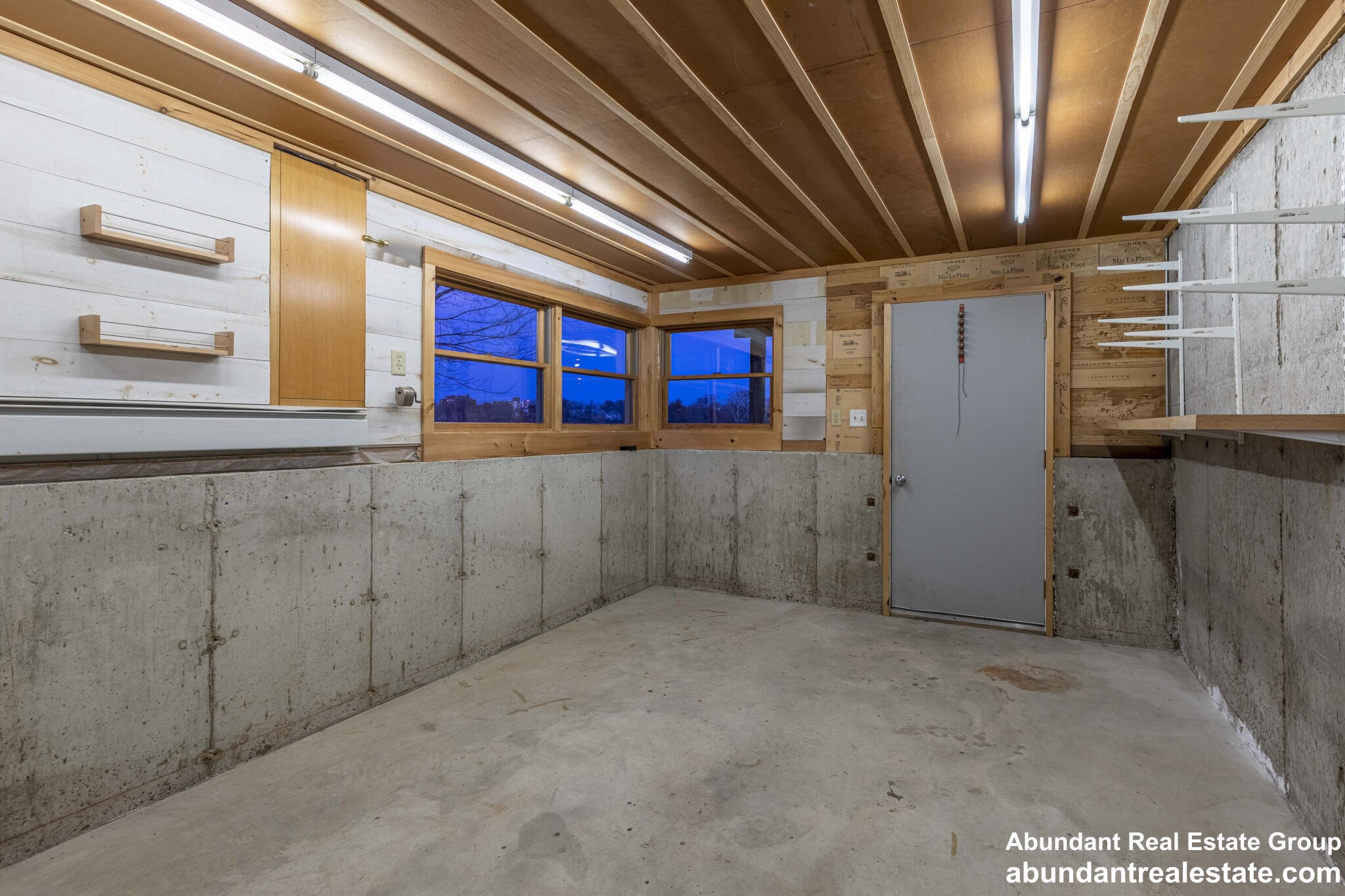 104 Spy Pond Pkwy, Arlington