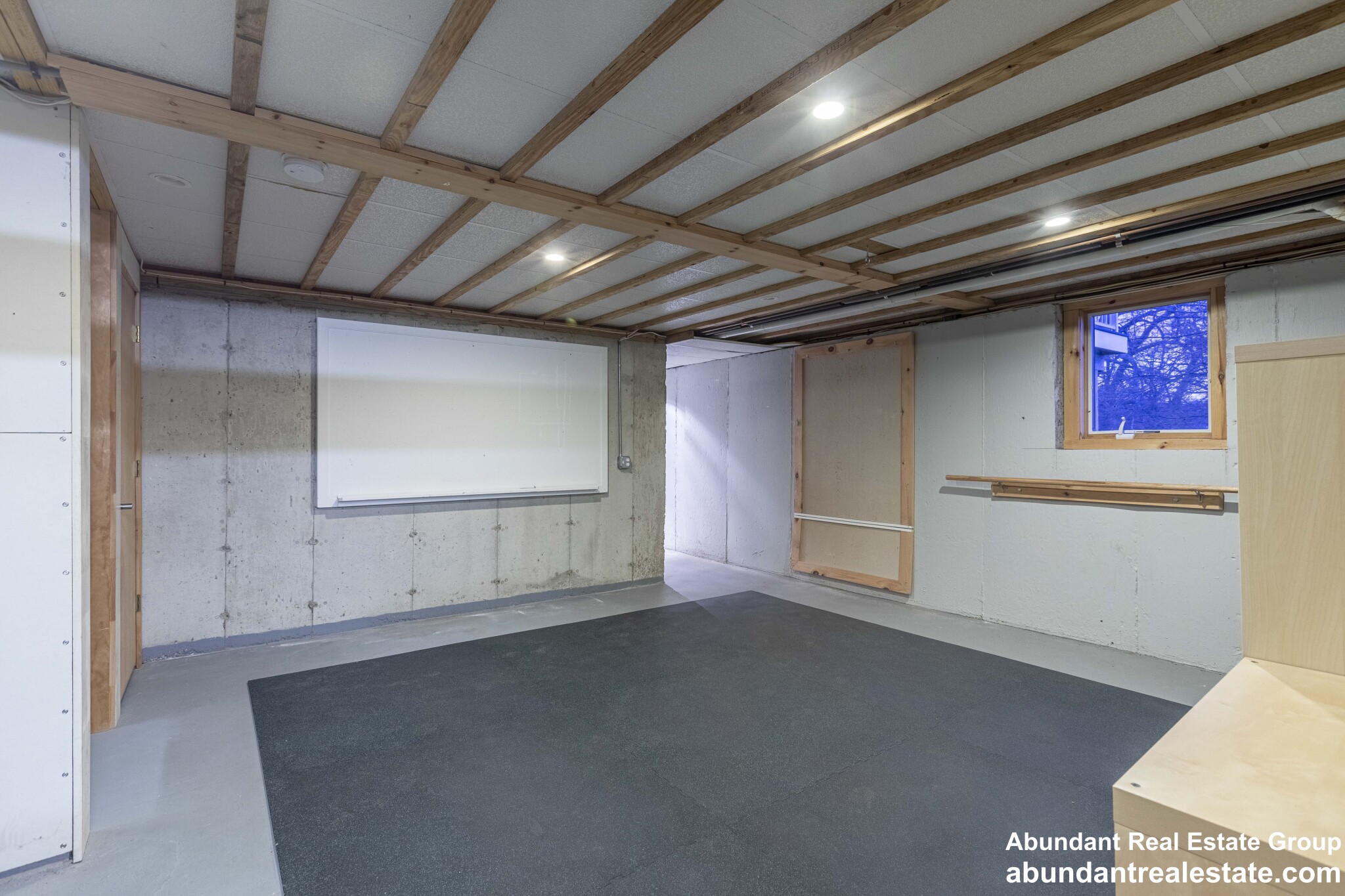 104 Spy Pond Pkwy, Arlington