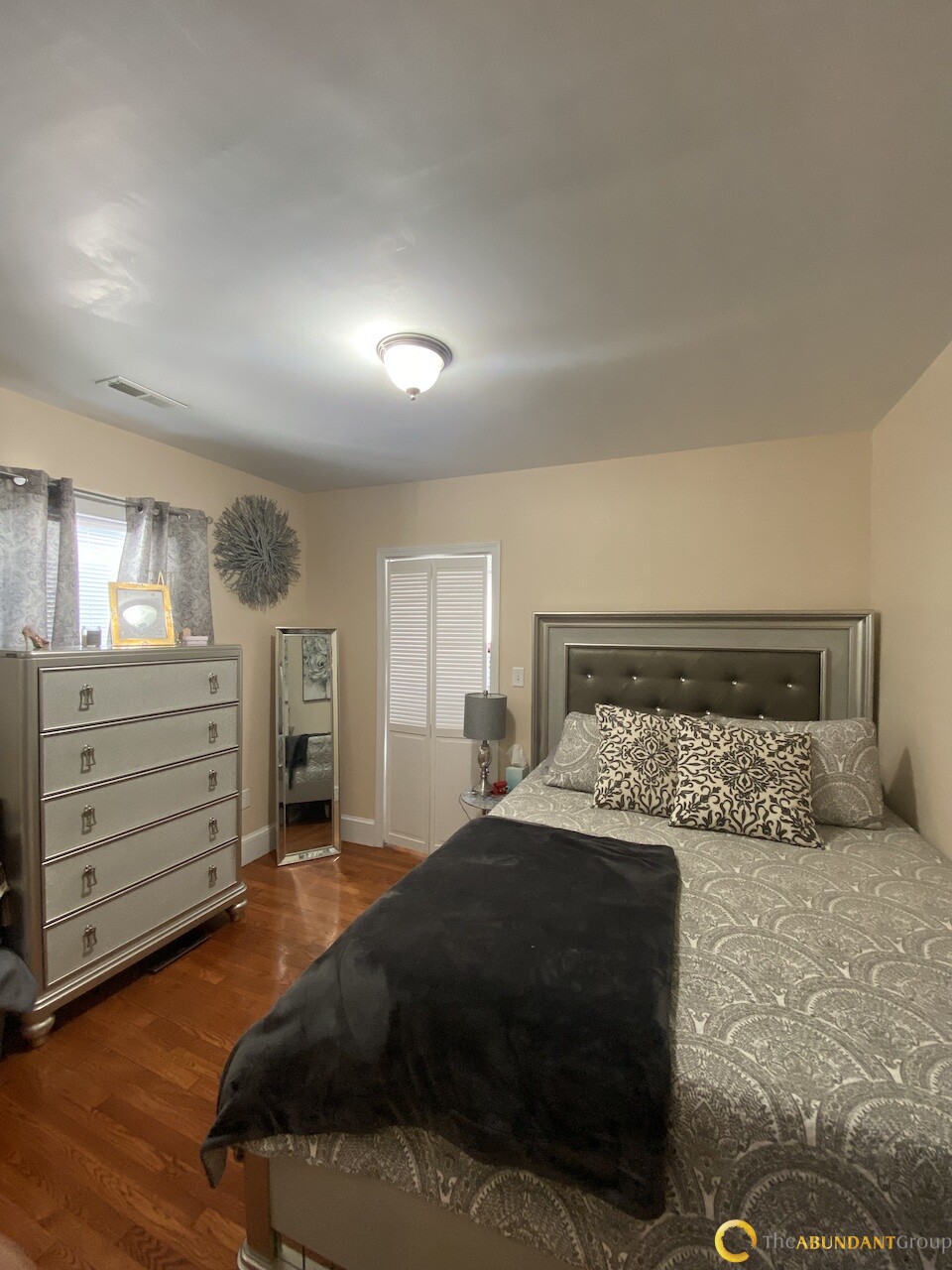 140 Warren St, Arlington