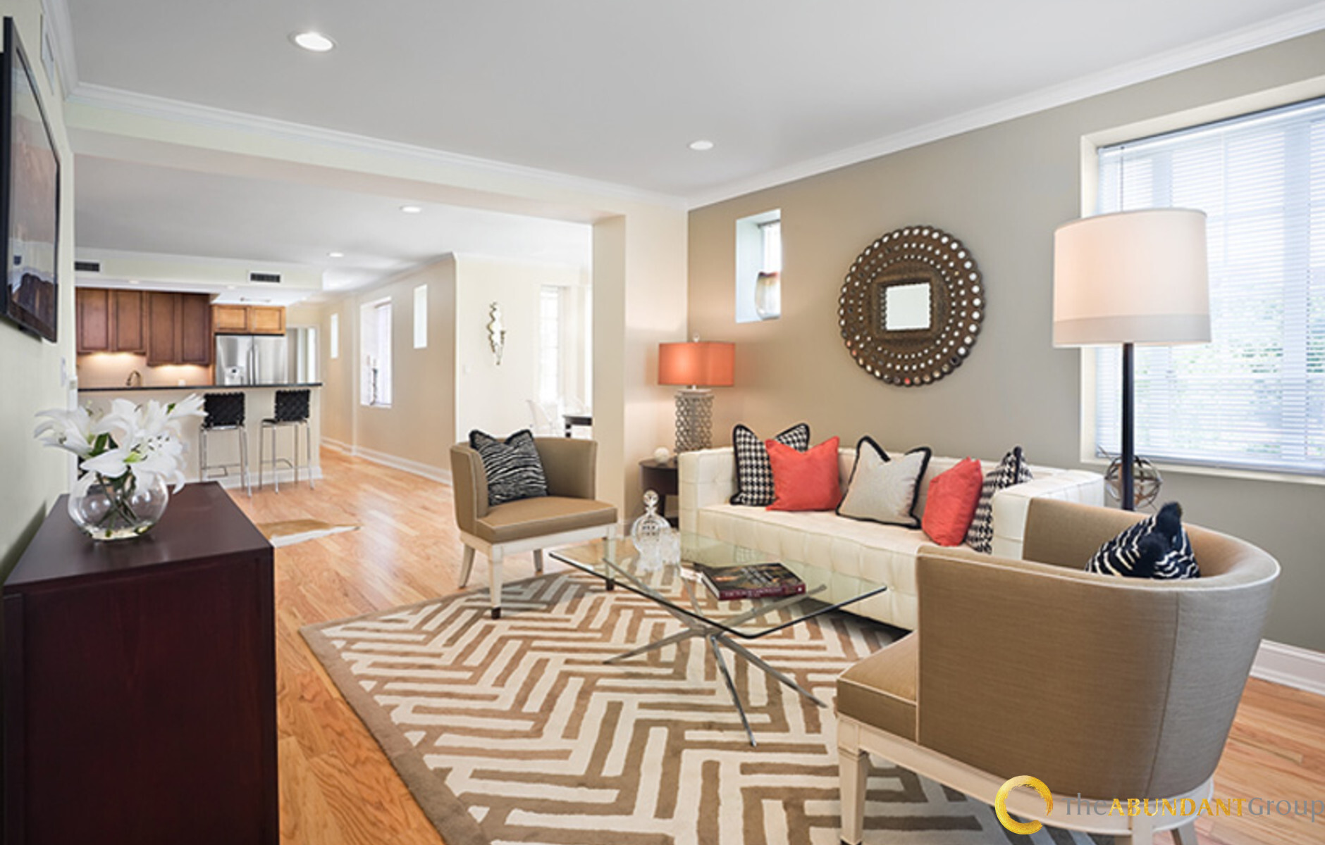 20 Chapel St, Longwood