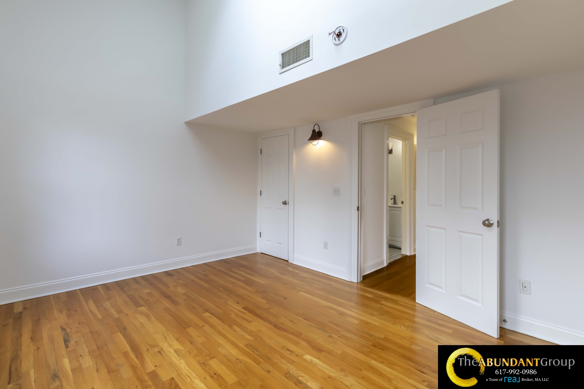 245 River St, Cambridgeport