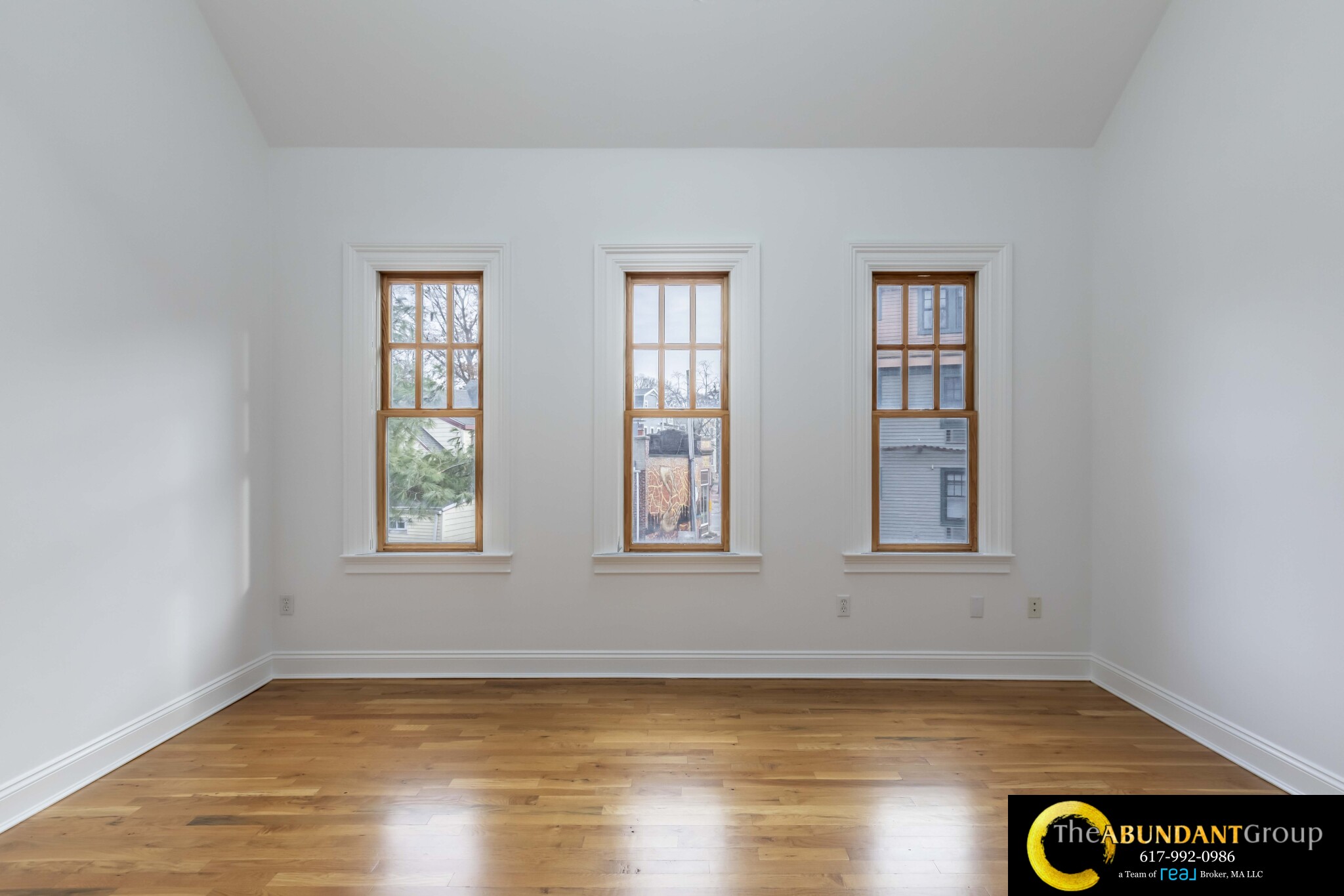 245 River St, Cambridgeport